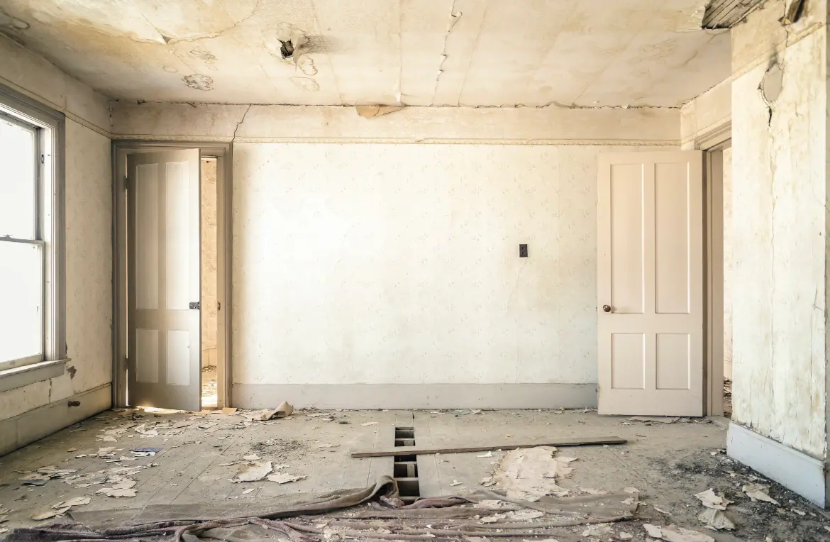 Waste disposal crew managing a cleanout project in Santa Rita Ranch